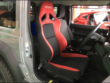 SUZUKI�@�W���j�[�@�V�G���@JB74�i2020�N�j�@�Ɂ@RECARO�i���J���j�@SR-7F�@GU100�@RED�@����