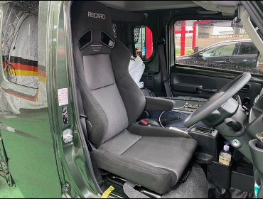 SUZUKI�@�X�[�p�[�L�����[�@DA16T�i2021�N�j�@�Ɂ@RECARO�i���J���j�@SR-7F�@GK100�@BK/SIL�@A/R�@����