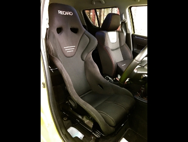 SUZUKI�@�X�C�t�g�X�|�[�c�@ZC32S�@�Ɂ@RECARO�i���J���j�@RS-G�@GK�@BK/BK�@����