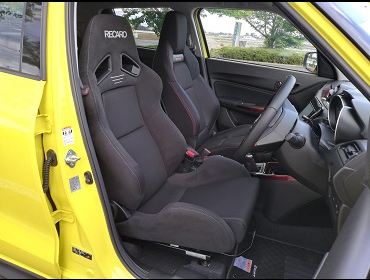SUZUKI�@�X�C�t�g�X�|�[�c�@ZC33S�@�Ɂ@RECARO�i���J���j�@SR-7�@GK100H�@BK/BK�@�V�[�g�q�[�^�[�t���@����