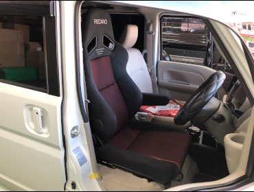 SUZUKI�@�G�u���B���S���@DA17W�@�Ɂ@RECARO�i���J���j�@SR-7F�@GK100�@BK/RED�@����