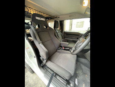 SUZUKI�@�W���j�[�@JB64�@XC�@�Ɂ@RECARO�i���J���j�@SR-7F�@KK100�@BK�@�V�[�g�q�[�^�[�t���@����