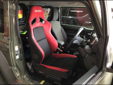 SUZUKI�@�W���j�[�V�G���@JB74�@�Ɂ@RECARO�i���J���j�@SR-7F�@GU100H�@RED�@�V�[�g�q�[�^�[�t���@����