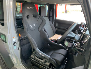 SUZUKI�@�W���j�[�V�G���@JB74W(2020�N)�@�Ɂ@RECARO�i���J���j�@RS-G�@GK�@BK/BK�@�V�[�g�q�[�^�[�t���@����