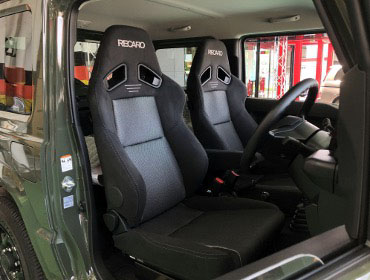 SUZUKI�@�W���j�[�@JB64�@�Ɂ@RECARO�i���J���j�@SR-7F�@GK100�@BK/SIL�@�V�[�g�q�[�^�[�t���@����