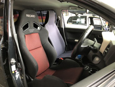 SUZUKI�@�A���g�@HA36S�i2019�N�j�@�Ɂ@RECARO�i���J���j�@SR-7�@GK100 BK/RED�@����