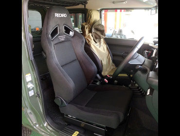 SUZUKI�@�W���j�[�@JB64�i2020�N�j�@�Ɂ@RECARO�i���J���j�@SR-7F�@GU100H�@BK�@�V�[�g�q�[�^�[�t���@����