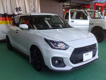 SUZUKI�@�X�C�t�g�X�|�[�c�@ZC33S�i2019�N�j�@�Ɂ@RECARO�i���J���j�@SR-7�@GU100H�@RED�@����