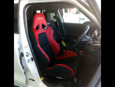 SUZUKI�@�X�C�t�g�X�|�[�c�@ZC33S�i2019�N�j�@�Ɂ@RECARO�i���J���j�@SR-7�@GU100H�@RED�@����