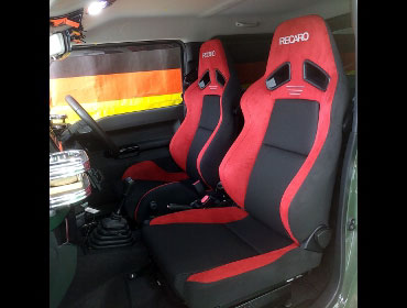 SUZUKI�@�W���j�[�V�G���@JB74�i2019�N�j�@�Ɂ@RECARO�i���J���j�@SR-7�@GU100H�@RED�@�V�[�g�q�[�^�[�t���@���@SR-7F�@GU100H�@RED�@�V�[�g�q�[�^�[�t���@����