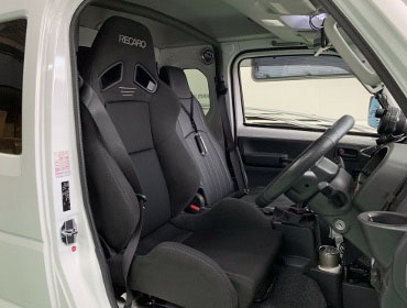 SUZUKI�@�X�[�p�[�L�����[�@DA16�i2019�N�j�@�Ɂ@RECARO�i���J���j�@SR-7�@GK100�@BK/BK�@����