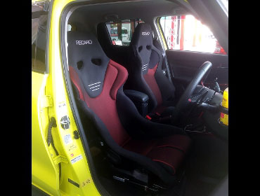 SUZUKI�@�X�C�t�g�X�|�[�c�@ZC33S�i2019�N�j�@�Ɂ@RECARO�i���J���j�@RS-G�@GK�@BK/RED�@����