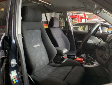 SUZUKI�@�G�X�N�[�h�@TD54W�i2006�N�j�@�Ɂ@RECARO�i���J���j�@�G���S���hLD�@BK�@�V�[�g�q�[�^�[�t���@����