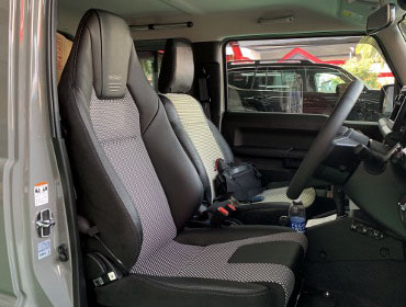 SUZUKI�@�W���j�[�@JB64�i2023�N�j�@�Ɂ@RECARO�i���J���j�@LX-F�@WL110H�@BK�@�V�[�g�q�[�^�[�t���@����