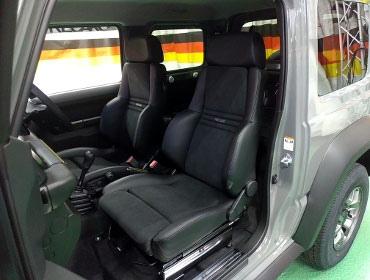 SUZUKI�@�W���j�[�V�G���@JB74W�i2023�N�j�@�Ɂ@RECARO�i���J���j�@�I���\�y�hDL220HV�@�~���E�@����