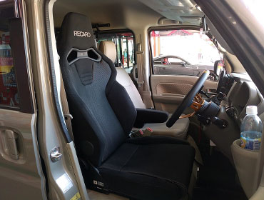 SUZUKI�@�G�u���B�@DA17V�i2024�N�j�@�Ɂ@RECARO�i���J���j�@SR-C�@BK100H�@A/R�@BK/SIL�@�V�[�g�q�[�^�[�t���@����