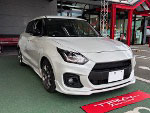 SUZUKI�@�X�C�t�g�X�|�[�c�@ZC33S�i2024�N�j�@�Ɂ@RECARO�i���J���j�@SR-C�@BK100H�@BK/RED�@�V�[�g�q�[�^�[�t���@����