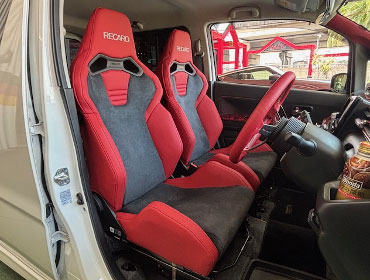 SUZUKI�@���S��R�X�e�B���O���[�@MH55S�i2019�N�j�@�Ɂ@RECARO�i���J���j�@SR-S�@UT100�@RED�@�~���E�@����