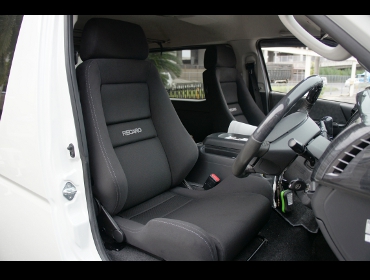 RECARO�i���J���V�[�g�j�@TOYOTA�@�n�C�G�[�X�@TRH214W��RECARO�i���J���j�@LX-VS SK100 BK�@�~2�r �@����