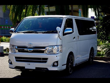 TOYOTA�@�n�C�G�[�X�@�X�[�p�[GL��RECARO�i���J���j�V�[�g����