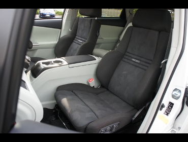 RECARO�i���J���V�[�g�j�@TOYOTA�@�v���E�X��7�l����RECARO�i���J���j�@�I���\�y�hAN220HV�@BK�@�~2�r �@����