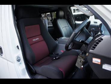 RECARO�i���J���V�[�g�j�@TOYOTA�@�n�C�G�[�X�@200�n��RECARO�i���J���j�@LX-VS SK100 RED�@����