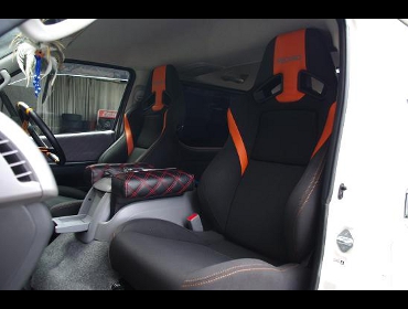 RECARO�i���J���V�[�g�j�@TOYOTA�@���W�A�X�G�[�X�@1KD��RECARO�i���J���j�@SR-7F Lassic �I�����W�@�~2�r�@����