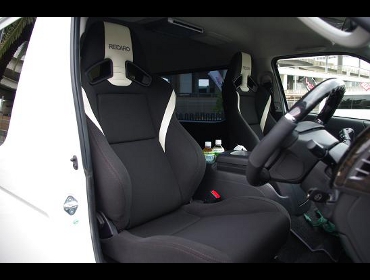 RECARO�i���J���V�[�g�j�@TOYOTA�@�n�C�G�[�X�@3�^����@���S��GL��RECARO�i���J���j�@SR-7F Lassic ���@�~2�r�@����