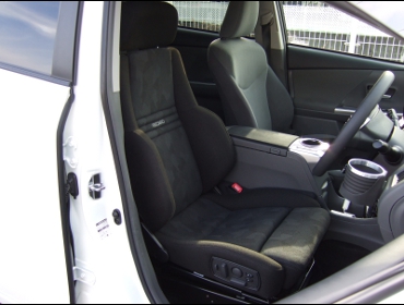 RECARO�i���J���V�[�g�j�@TOYOTA�@30�v���E�X��RECARO�i���J���j�@�I���\�y�hAN220HV BK�@����