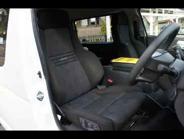 RECARO�i���J���V�[�g�j�@TOYOTA�@�n�C�G�[�X�@200�n��RECARO�i���J���j�@�I���\�y�hAN220HV�@BK�@�~2�r�@����