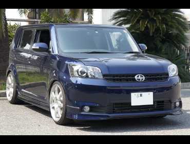 TOYOTA�@�J���[�����~�I���@ZRE152N��RECARO�i���J���j�V�[�g����