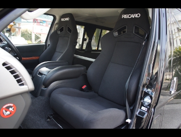 RECARO�i���J���V�[�g�j�@TOYOTA�@�n�C�G�[�X�@200�n�@4�^��RECARO�i���J���j�@SR-7 K100 BK/BK�@���@SR-7F KK100 BK/BK �@����