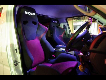 RECARO�i���J���V�[�g�j�@TOYOTA�@�n�C�G�[�X�@TRH200��RECARO�i���J���j�@SR-6 SK100 RED�@�~2�r�@����