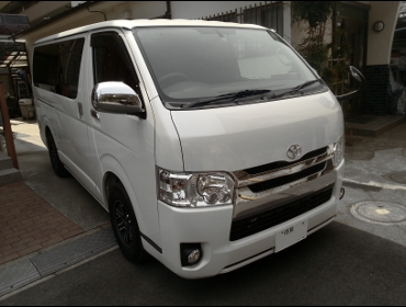 TOYOTA�@�n�C�G�[�X�@200�n�@4�^��RECARO�i���J���j�V�[�g����