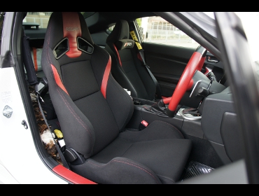 RECARO�i���J���V�[�g�j�@TOYOTA�@86�@ZN6��RECARO�i���J���j�@SR-7 Lassic�i���V�b�N�j�@RED/RED�@����