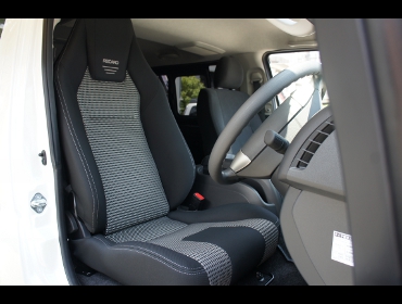 RECARO�i���J���V�[�g�j�@TOYOTA�@�n�C�G�[�X�@200�n��RECARO�i���J���j�@LX-F IM 110�@BK�@����