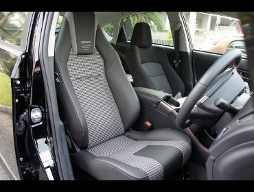 RECARO�i���J���V�[�g�j�@TOYOTA�@�v���E�XG's�@ZWV30��RECARO�i���J���j�@LX-F IL 110H�@BK�@����