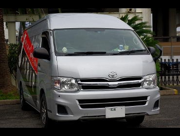 TOYOTA�@�n�C�G�[�X�@200�n��RECARO�i���J���j�V�[�g����