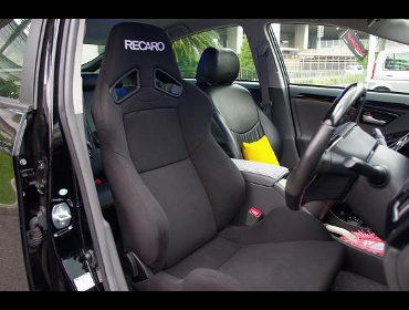RECARO�i���J���V�[�g�j�@TOYOTA�@�v���E�X�@ZVW30��RECARO�i���J���j�@SR-7 KK100 BK�@�q�[�^�[�t���@����