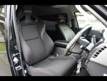 RECARO�i���J���V�[�g�j�@TOYOTA�@�n�C�G�[�X�@200�n��RECARO�i���J���j�@SR-7F Lassic BK/RED�@����
