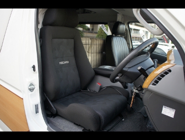 TOYOTA�@�L�����s���O�n�C�G�[�X�@200�n��RECARO�i���J���j�@�G���S���hD�@BK�@����