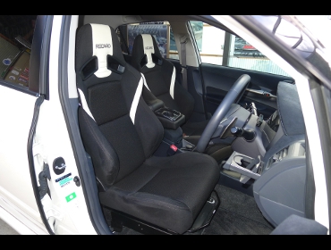 RECARO�i���J���V�[�g�j�@TOYOTA�@�u���C�h��RECARO�i���J���j�@SR-7F Lassic ���~2�r�@����