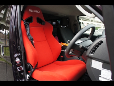 RECARO�i���J���V�[�g�j�@TOYOTA�@�n�C�G�[�X�@200�n��RECARO�i���J���j�@SR-7F KK100 RED�@����