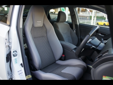 RECARO�i���J���V�[�g�j�@TOYOTA�@�v���E�X30�n��RECARO�i���J���j�@LX-F IM 110 �O���[�@����