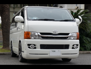 TOYOTA�@�n�C�G�[�X�@200�n��RECARO�i���J���j�V�[�g����