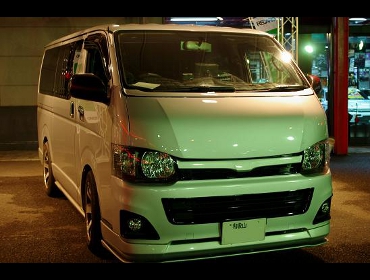 TOYOTA�@�n�C�G�[�X�@200�n��RECARO�i���J���j�V�[�g����