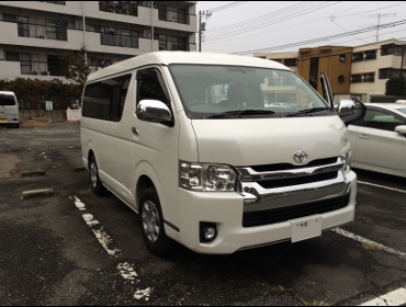 TOYOTA�@�n�C�G�[�X200�n��RECARO�i���J���j�V�[�g����