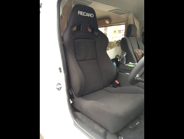RECARO�i���J���V�[�g�j�@TOYOTA�@�n�C�G�[�X200�n��RECARO�i���J���j�@SR-7F KK100�@BK�@����