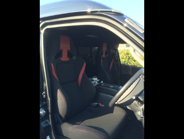 RECARO�i���J���V�[�g�j�@TOYOTA�@�n�C�G�[�X�@200�n��RECARO�i���J���j�@SR-7F Lassic RED/RED�@�~2�r�@����
