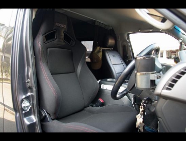 RECARO�i���J���V�[�g�j�@TOYOTA�@�n�C�G�[�X�@200�n��RECARO�i���J���j�@SR-7F Lassic�i���V�b�N�j�@BK/RED�@����